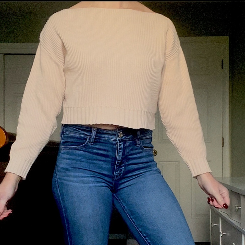 Women’s Forever 21 Tan Cropped Long Sleeve Sweater Size Small
